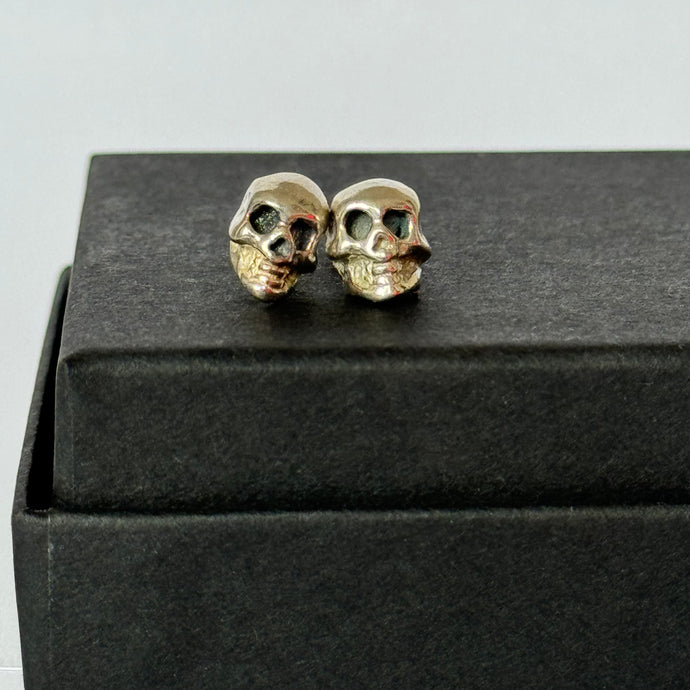 Skull studs